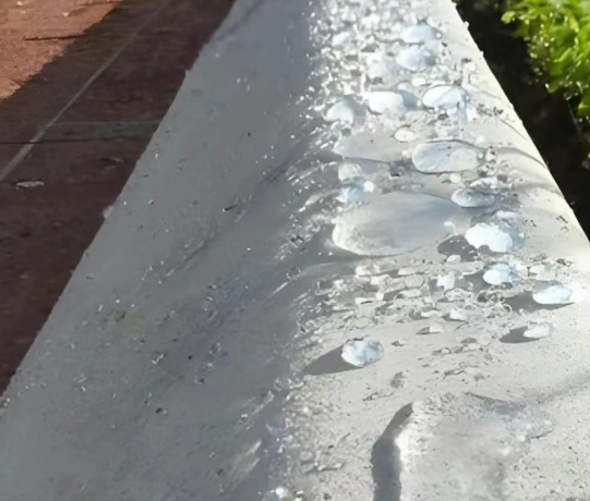 山海关硅烷浸渍涂料在混凝土保护中的应用